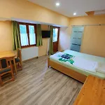 Zoeld Sziget Apartmanhaz * Gyenesdiás