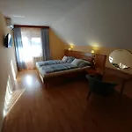 Zoeld Sziget Apartmanhaz شقة *