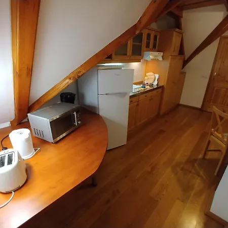 Zoeld Sziget Apartmanhaz *