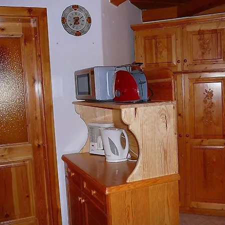Zoeld Sziget Apartmanhaz דירה גיינסדיאס