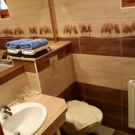 Zoeld Sziget Apartmanhaz * Gyenesdias