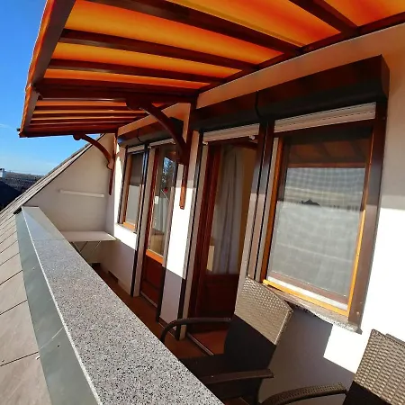 Διαμέρισμα Zoeld Sziget Apartmanhaz Gyenesdiás