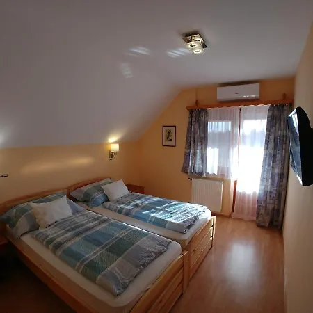 Διαμέρισμα Zoeld Sziget Apartmanhaz