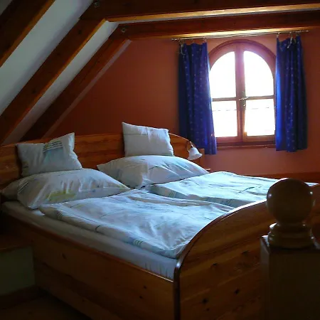 Apartment Zoeld Sziget Apartmanhaz Gyenesdias