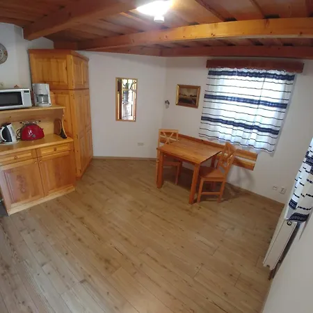 Zoeld Sziget Apartmanhaz Apartment