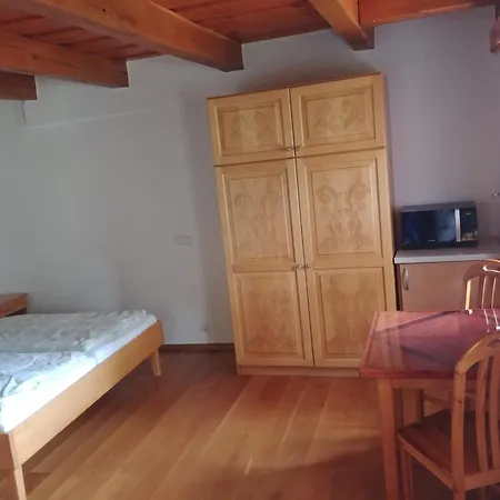 Zoeld Sziget Apartmanhaz * Gyenesdias