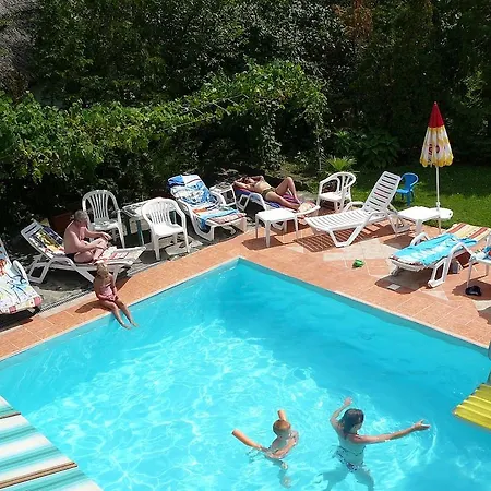 Zoeld Sziget Apartmanhaz *