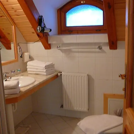 Zoeld Sziget Apartmanhaz Apartment Gyenesdias