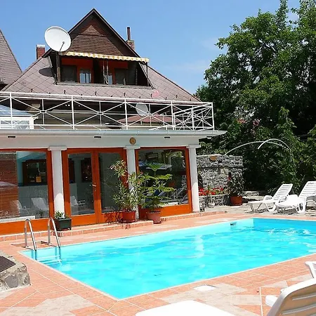 Zoeld Sziget Apartmanhaz Apartment *