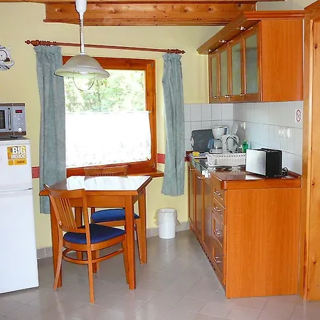 Zoeld Sziget Apartmanhaz * Gyenesdias