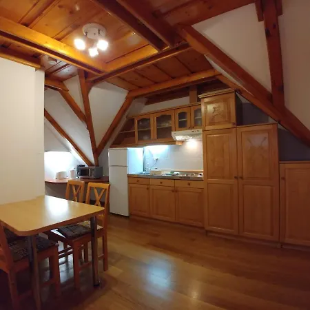 Zoeld Sziget Apartmanhaz Apartment Gyenesdias