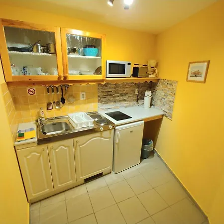 Apartment Zoeld Sziget Apartmanhaz *