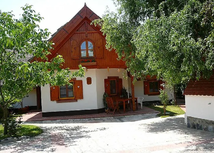 Zoeld Sziget Apartmanhaz