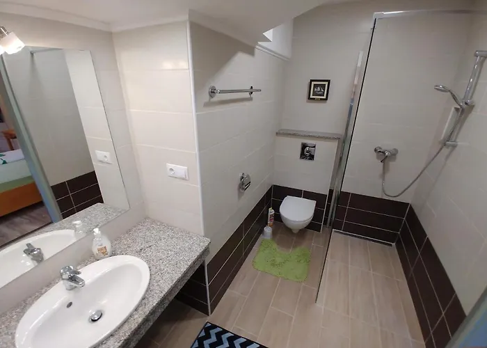 Zoeld Sziget Apartmanhaz Gyenesdias