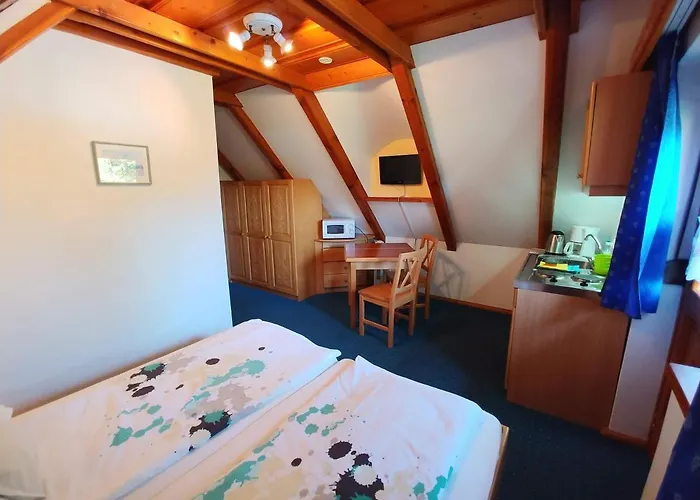 Zoeld Sziget Apartmanhaz *