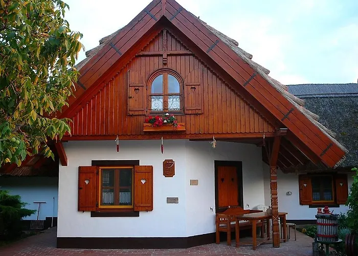 Zoeld Sziget Apartmanhaz * Gyenesdias