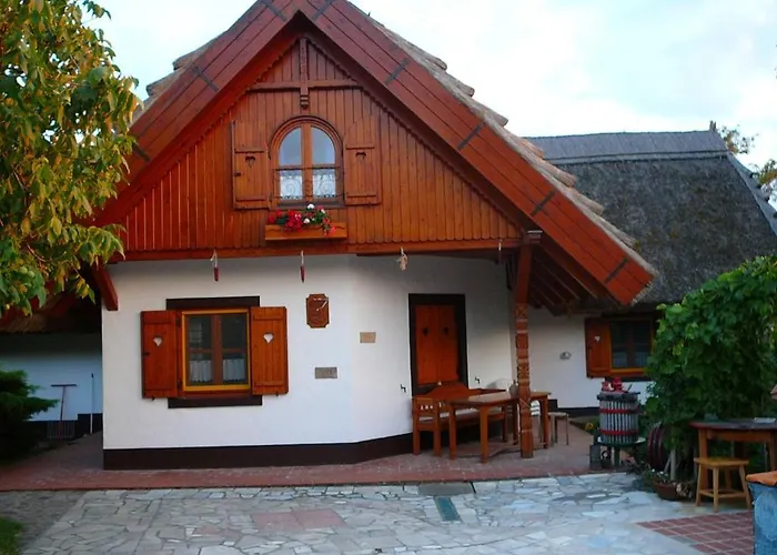 Zoeld Sziget Apartmanhaz Apartment Gyenesdias