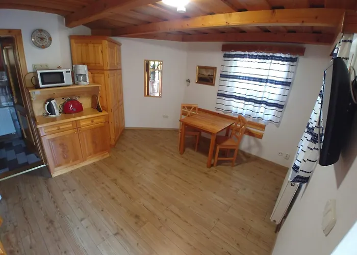 Zoeld Sziget Apartmanhaz Apartment