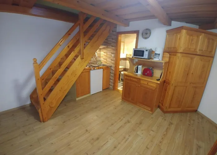 Apartment Zoeld Sziget Apartmanhaz *