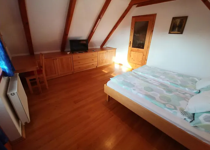 Apartment Zoeld Sziget Apartmanhaz *