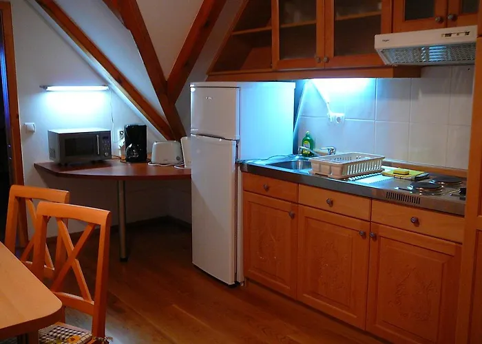 Zoeld Sziget Apartmanhaz Apartment