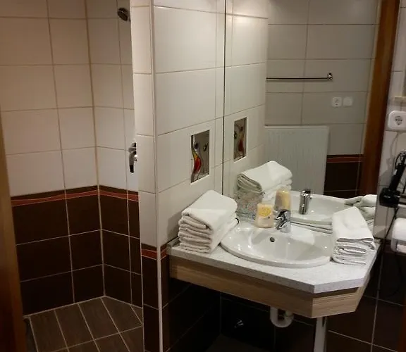 Zoeld Sziget Apartmanhaz Gyenesdias