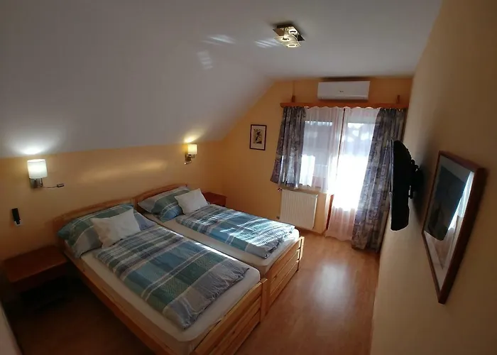 Zoeld Sziget Apartmanhaz
